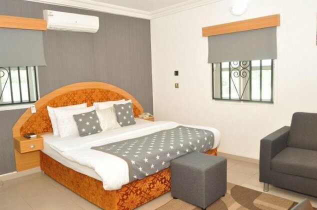 Ne-yo Hotel - Photo2