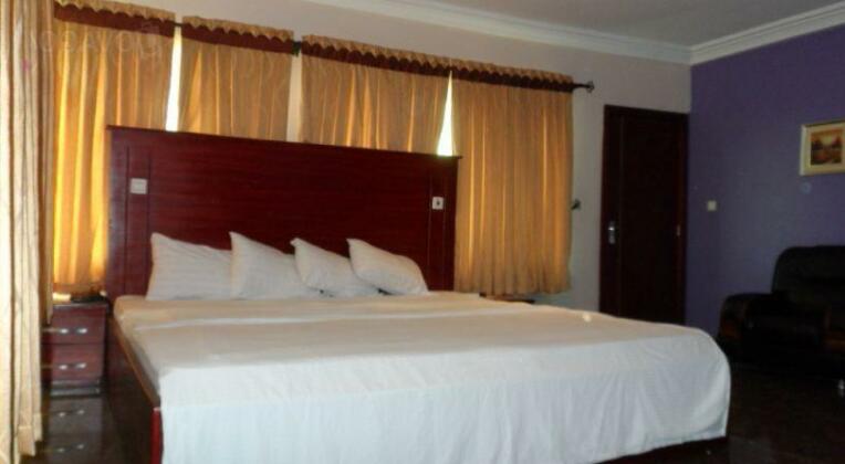Cosmila Suite and Hotels Awka - Photo5