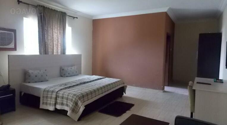 Denex Ville Hotel And Suites - Photo2