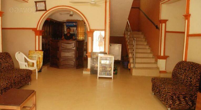 Edo Gate Hotel - Photo2