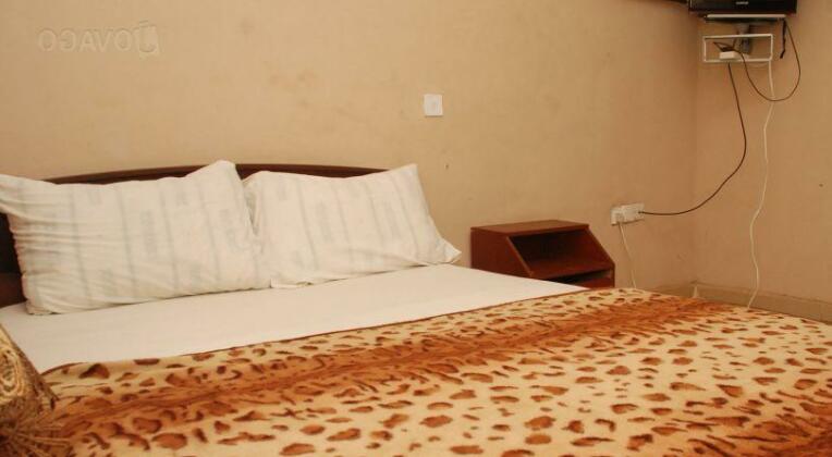 Edo Gate Hotel - Photo4