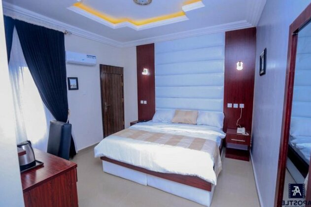 Luciano royal hotel and suites - Photo2
