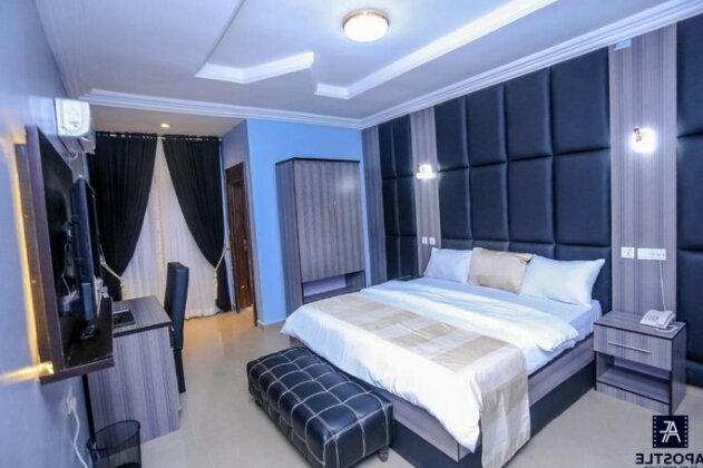 Luciano royal hotel and suites - Photo4