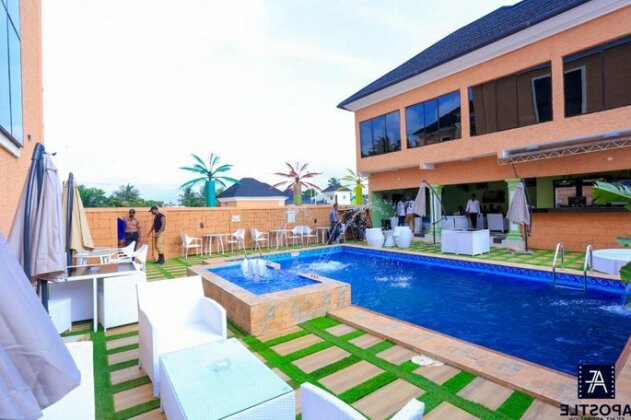 Luciano royal hotel and suites - Photo5