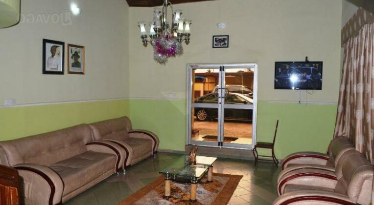 Romania Homes and Suites - Photo3