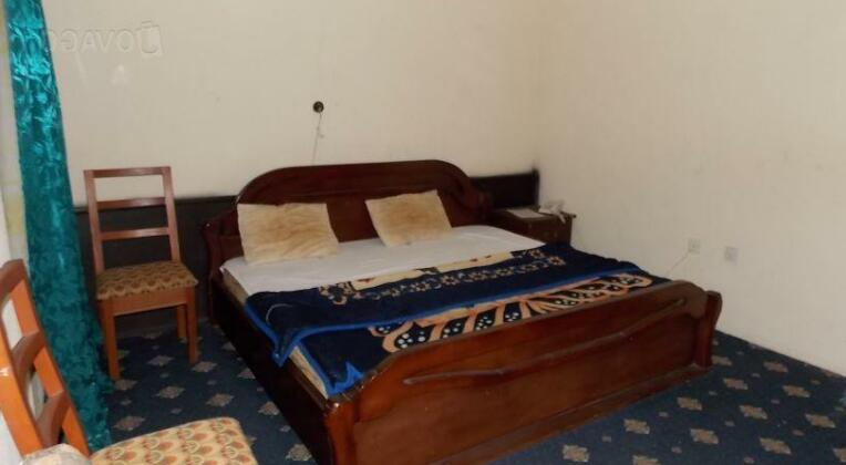 Cross Road Hotel Limited - Photo3