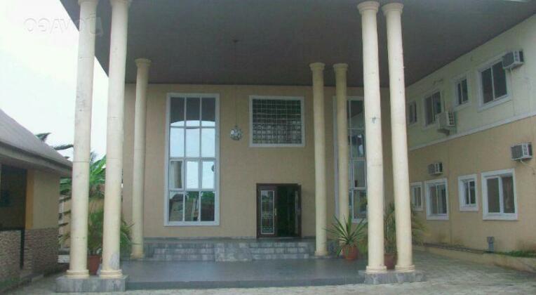 Michelle Suites - Photo2