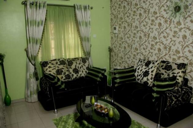 911 Suites - Photo4