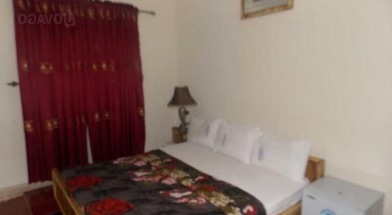 Glass House Hotel & Suites Limited - Photo3