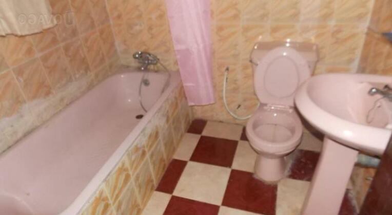 Glass House Hotel & Suites Limited - Photo4