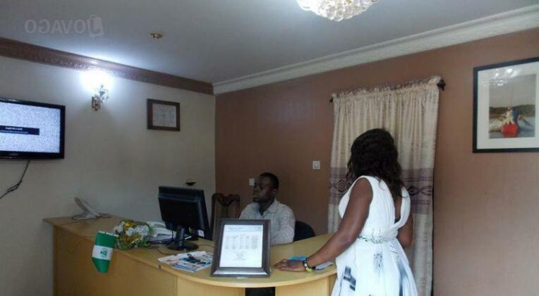 Little Paradise Home & Suites - Photo4