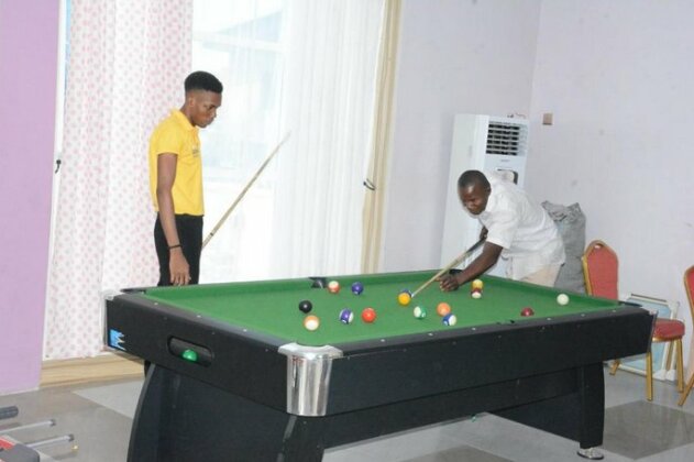 Manuex Place Hotel - Photo2