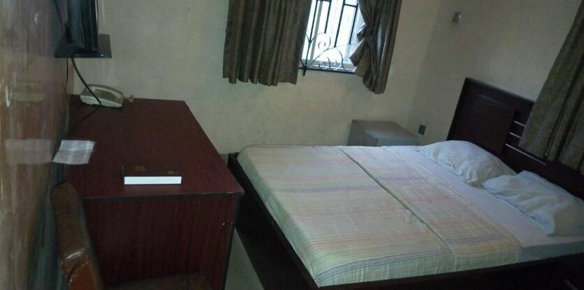 Montclair Suites - Photo5