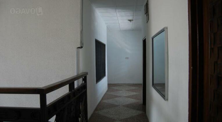 Paragon Suites Annex - Photo3