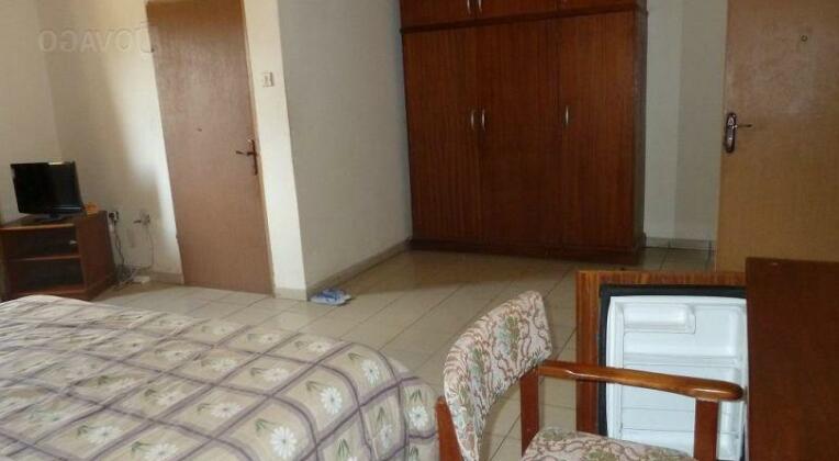Royal Courtyard Hotel - Photo4