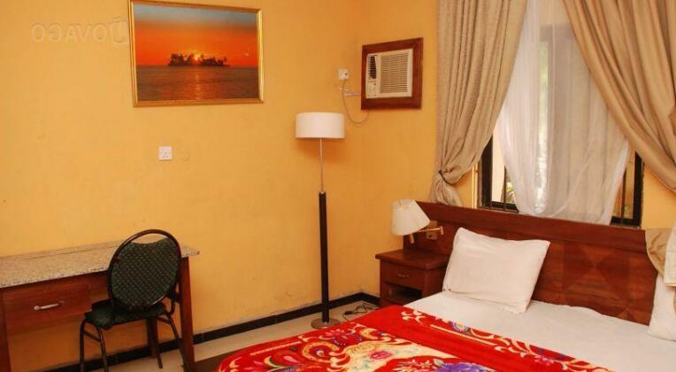 Spring Garden Hotel Delta State - Photo4