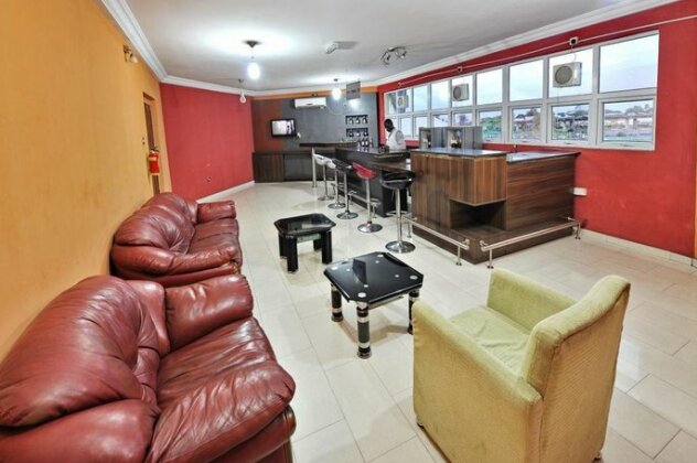 The Bridgeview Hotel by Paullet Suites - Photo2