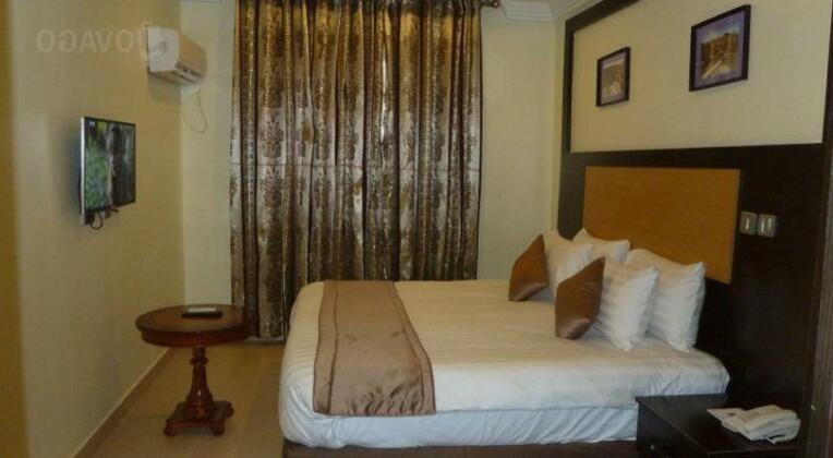 Warri Wetland Hotel - Photo2