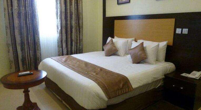 Warri Wetland Hotel - Photo4