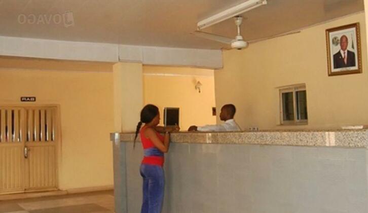 Eagle Royal Hotel - Photo2