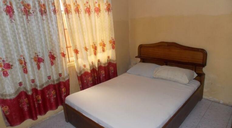 Ado Felly Guest House - Photo4