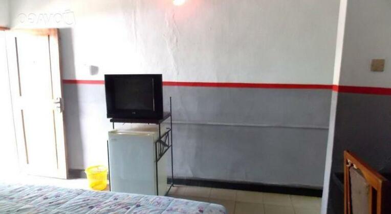 Benclintions Suites - Photo3