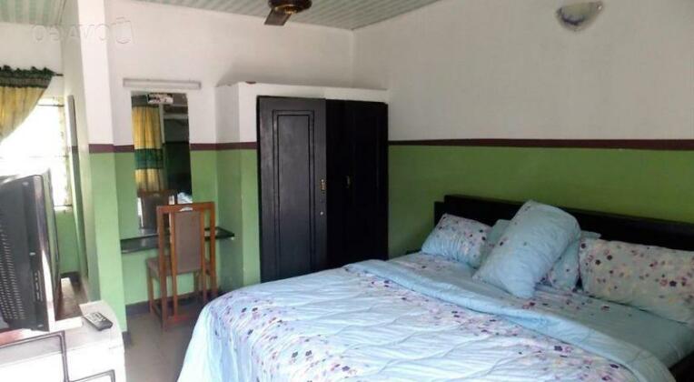 Benclintions Suites - Photo5