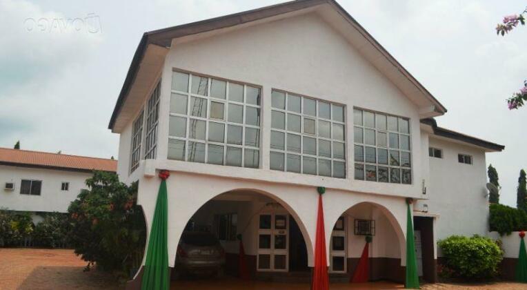 Beverly Hills Hotel Edo State - Photo2