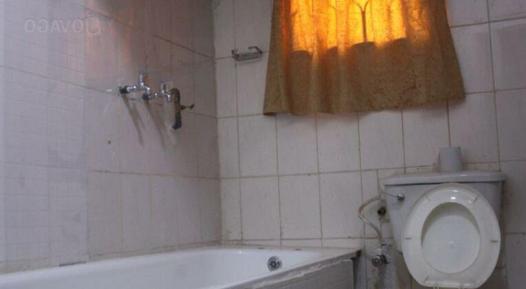 Divine Royalty Hotel - Photo3