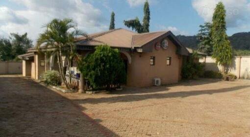 Exquisite Lodge
