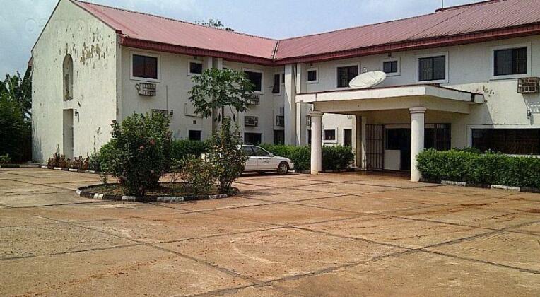 Flourish Executive Hotel - Photo2