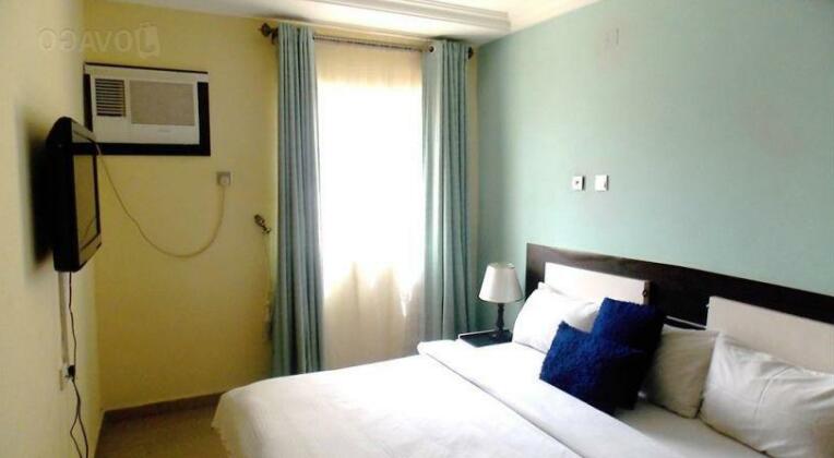 Kim Royal Hotel And Suites - Photo3