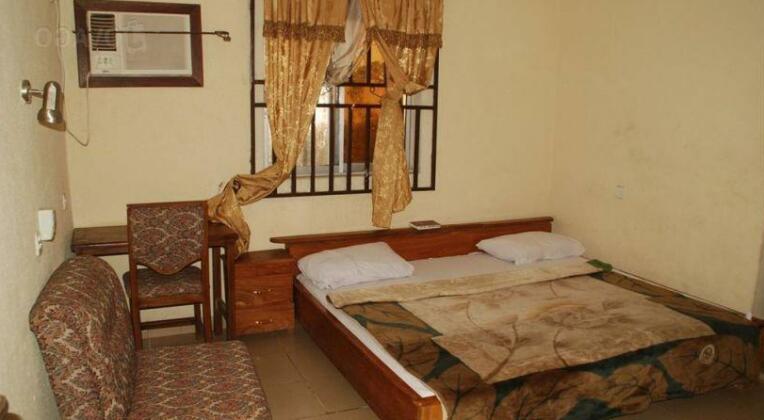 Nicomoor Hotel - Photo3