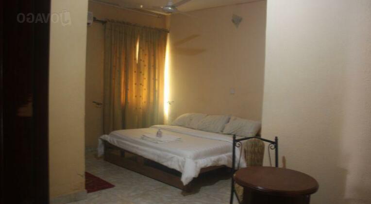Regal Rise Hotel - Photo5