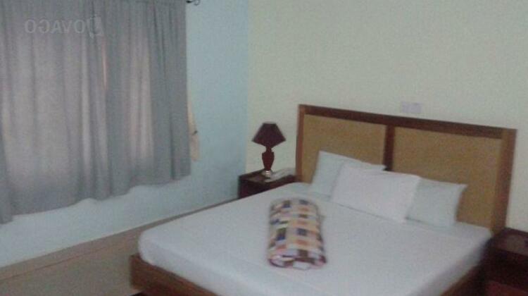 Stef Suites - Photo5