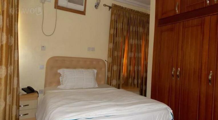 Top Ten International Hotel - Photo3