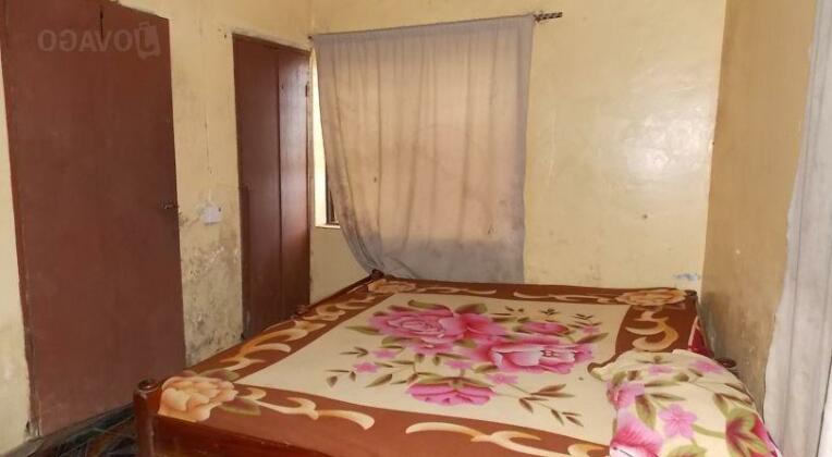 3 Star Hotel - Photo2