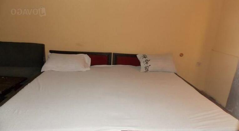 Ashank Hotel - Photo2