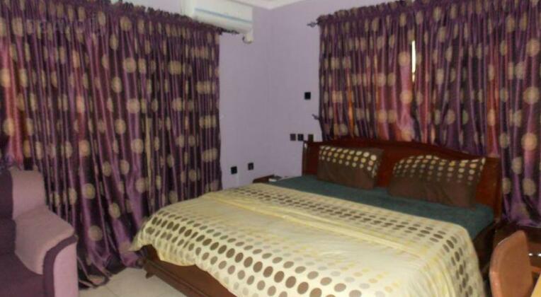 Downtown Hotel and Suite - Photo2