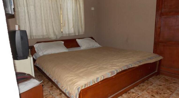 House 9 Guest House - Photo2