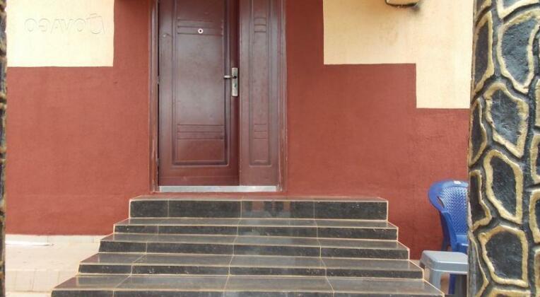 Jcharis Guest House - Photo2
