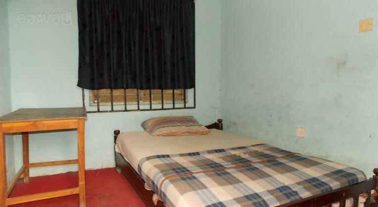 S A Guest House - Photo5