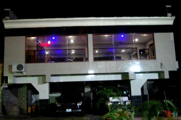 AI-Royal Hotel & Suites - Photo2