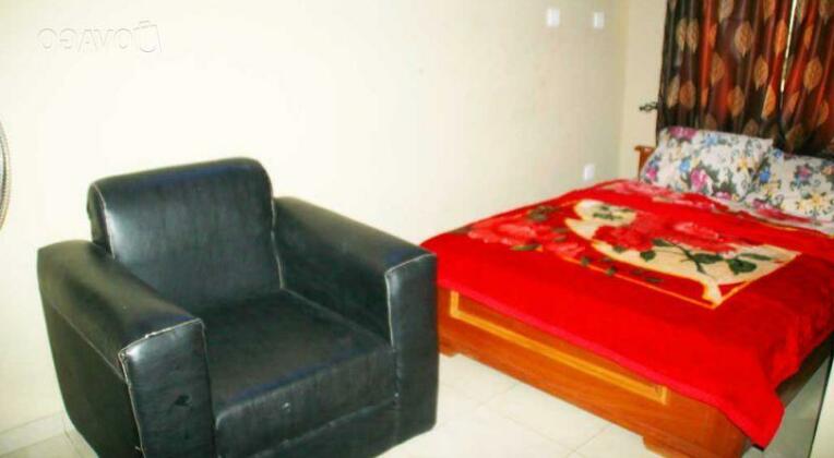 Glamonds Hotel and Suites - Photo5