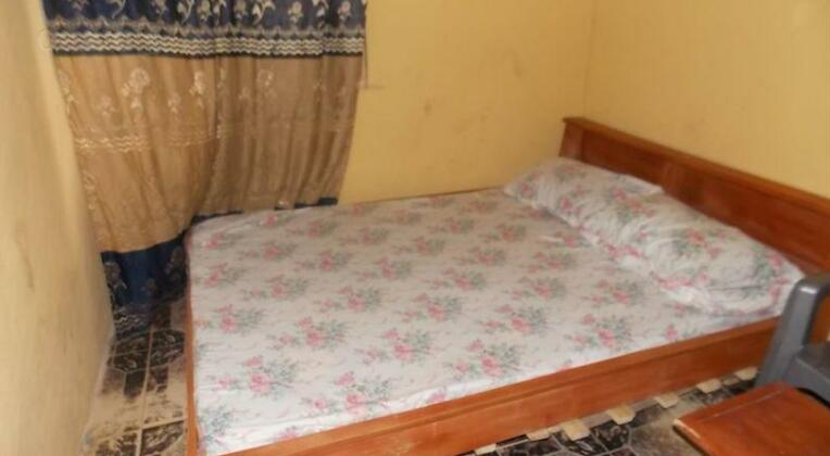 Larry Dam Inn - Photo5