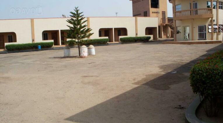 Alpha and Omega Hotel - Photo3