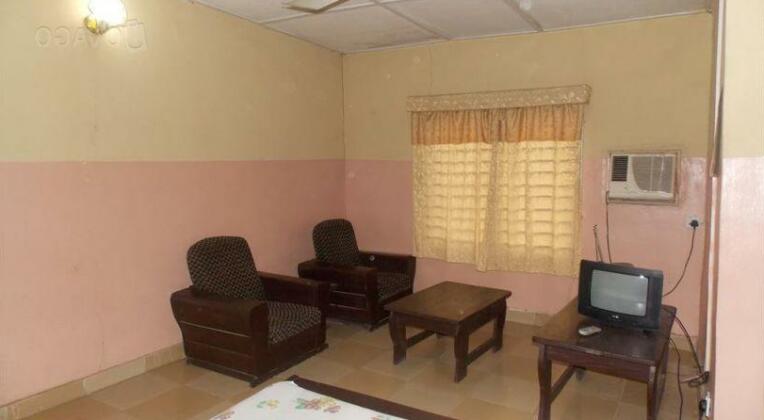Camp Zion Suites & Events Ext 1 - Photo3