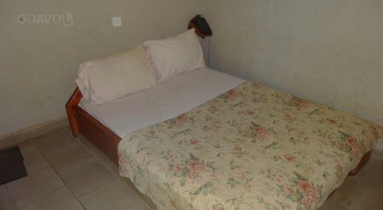 YL Dimension Guest House - Photo2