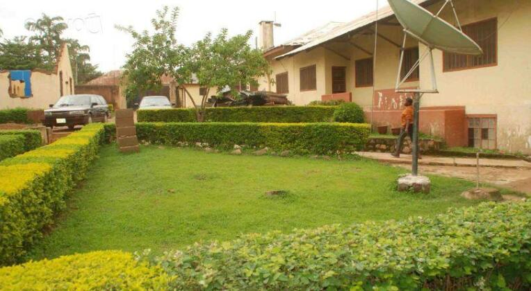 ECWA Guest House - Photo2