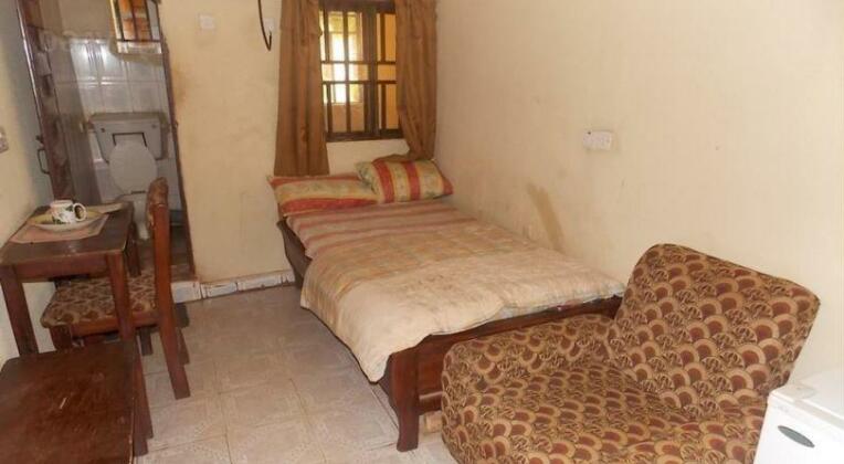 Kebbi Guest Inn - Photo4